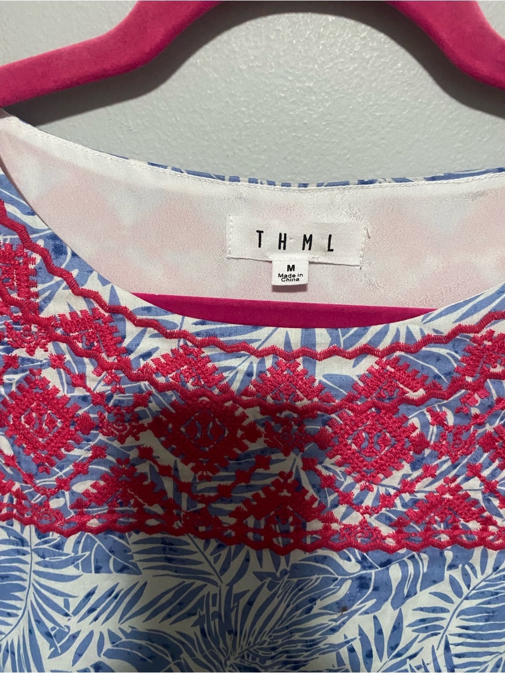 THML Blue and Fuchsia Embroidered Sheath Cotton Dress Medium Boho Coastal Preppy - Picture 3 of 8